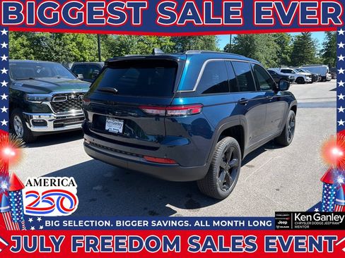 New 2026 Jeep Grand Cherokee Limited w/ Limited Altitude Package AWD/4WD image 8