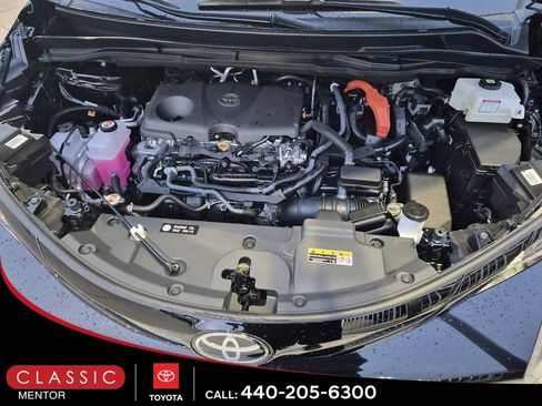 New 2026 Toyota Sienna XLE Woodland Edition image 9