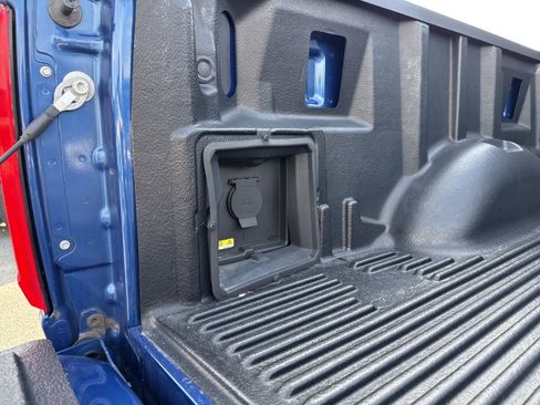 Certified 2022 Ford F150 XLT w/ Equipment Group 302A High image 10