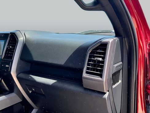 Used 2019 Ford F150 XLT w/ Equipment Group 302A Luxury AWD/4WD image 17
