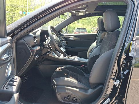 Certified 2025 Dodge Hornet GT w/ GT Plus Package AWD/4WD image 11