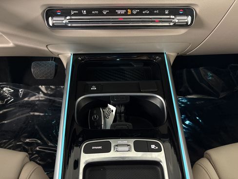 Certified 2024 Mercedes-Benz EQB 300 4MATIC image 17