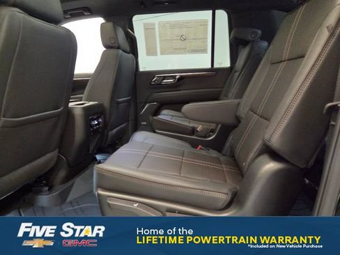 New 2026 Chevrolet Suburban High Country AWD/4WD image 12