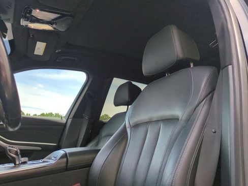 Used 2021 BMW X7 xDrive40i w/ M Sport Package AWD/4WD image 16
