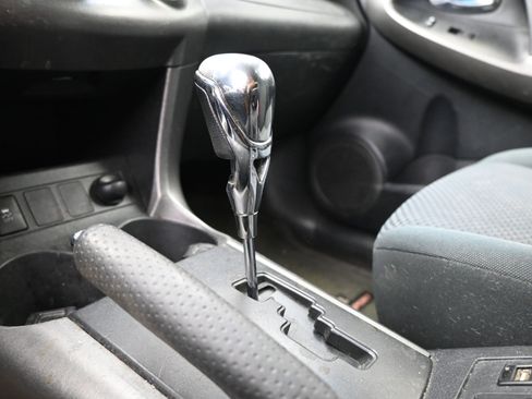 Used 2012 Toyota RAV4 Sport image 13