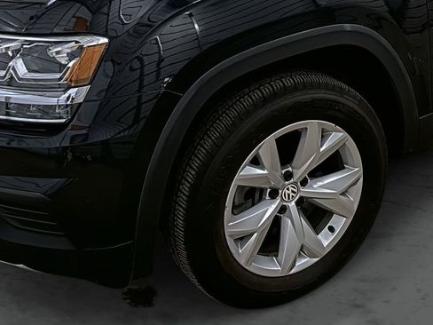 Used 2018 Volkswagen Atlas Launch Edition image 7
