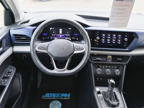 Certified 2022 Volkswagen Taos SE w/ Driver Assistance Package image 16