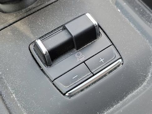 Used 2025 GMC Sierra 1500 Denali AWD/4WD image 31