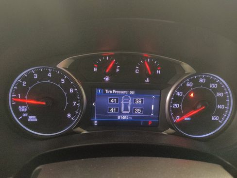 Used 2024 GMC Terrain SLE w/ Driver Convenience Package FWD image 23