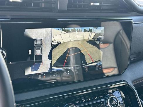 Used 2025 GMC Sierra 1500 AT4 image 14