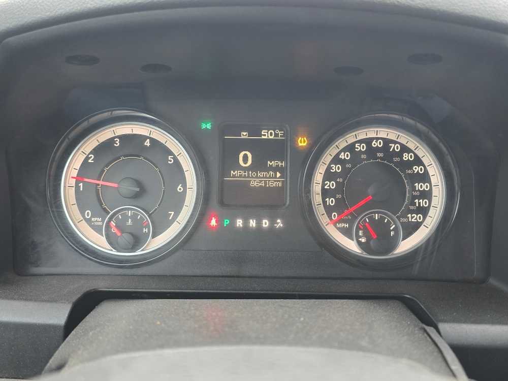 Used 2018 RAM 1500 ST w/ SXT Appearance Group AWD/4WD image 7