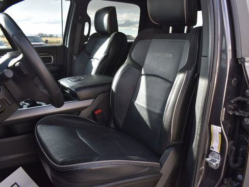 Used 2024 RAM 3500 Laramie w/ Night Edition image 15