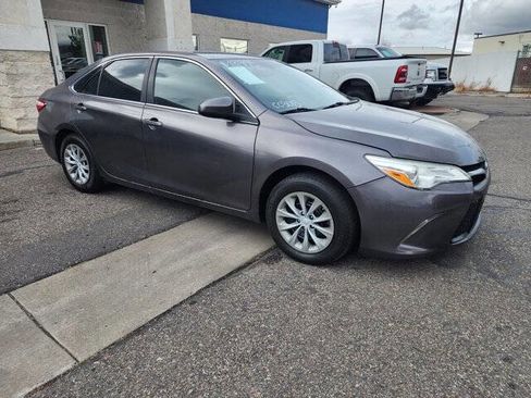 Used 2017 Toyota Camry LE image 8