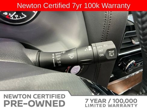 Used 2024 Nissan Armada SL w/ Captain's Chairs Package AWD/4WD image 39