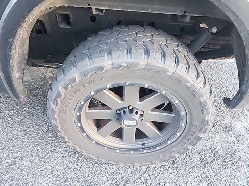 Used 2015 Ford F150 Lariat image 8