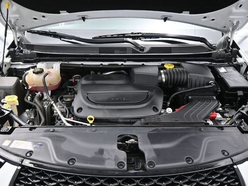 Used 2022 Chrysler Pacifica Touring-L FWD image 29