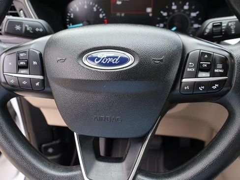 Certified 2020 Ford Escape SE image 29