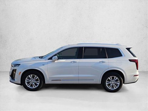 Used 2024 Cadillac XT6 Luxury w/ LPO, Floor Liner Package AWD/4WD image 9