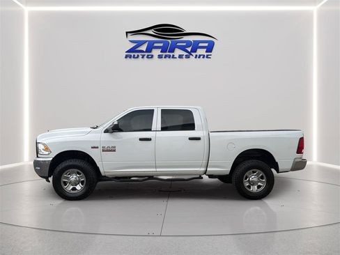 Used 2017 RAM 2500 Tradesman w/ Chrome Appearance Group AWD/4WD image 4