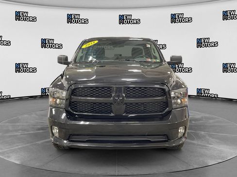 Used 2018 RAM 1500 Express w/ Black Ram 1500 Express Group AWD/4WD image 8