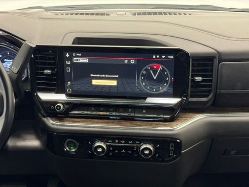 Used 2024 GMC Sierra 1500 Elevation w/ LPO, Elevation Black Package image 3