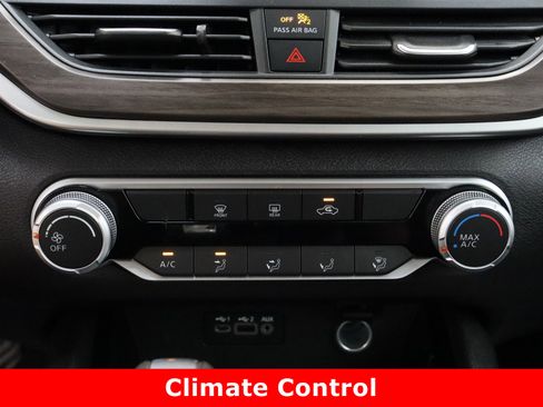 Used 2024 Nissan Altima 2.5 SV image 20