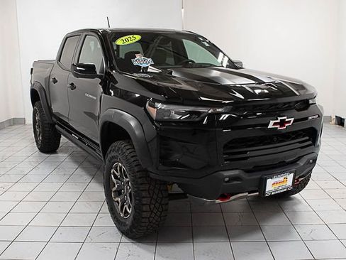Certified 2025 Chevrolet Colorado ZR2 w/ Technology Package AWD/4WD image 1