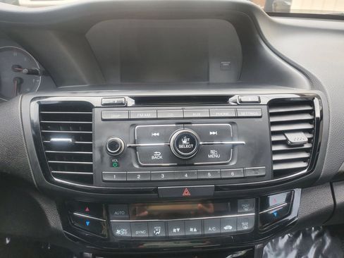 Used 2016 Honda Accord Sport image 39