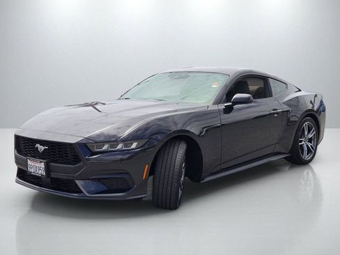 Used 2024 Ford Mustang Coupe RWD image 8
