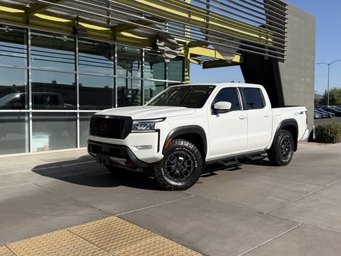 Used 2024 Nissan Frontier PRO-4X w/ Pro Premium Package AWD/4WD image 1