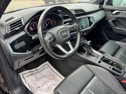 Used 2021 Audi Q3 2.0T Premium w/ Convenience Package AWD/4WD image 14
