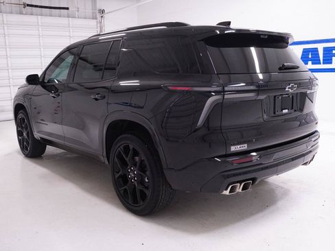 Used 2026 Chevrolet Traverse RS FWD image 41
