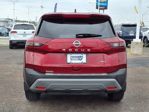 Used 2021 Nissan Rogue SV w/ Premium Package image 6