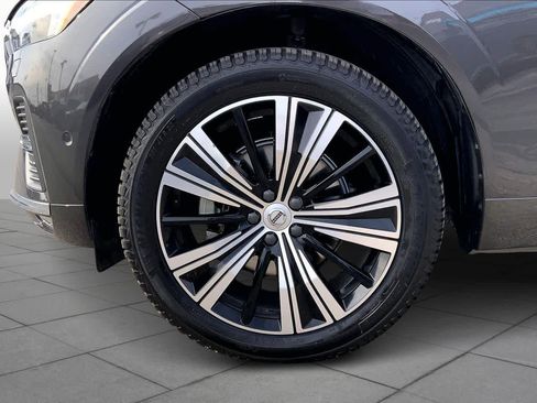 Used 2022 Volvo XC60 B5 Inscription w/ Advanced Package image 11