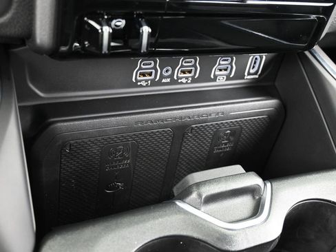 Used 2025 RAM 1500 Laramie w/ Night Edition image 23