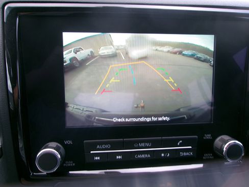 Used 2022 Nissan Frontier SV AWD/4WD image 14