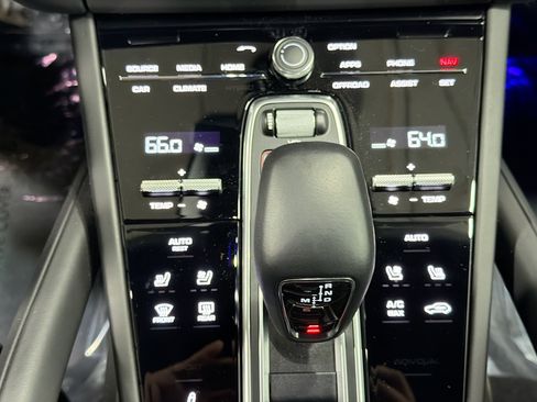 Used 2023 Porsche Cayenne GTS image 34