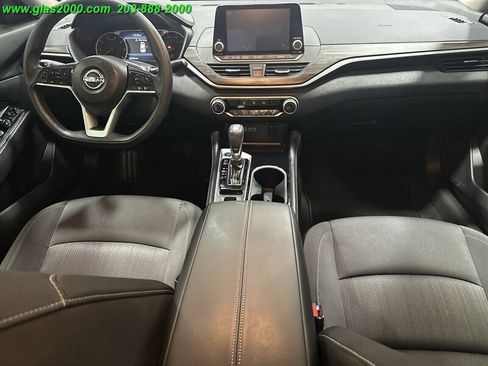 Used 2023 Nissan Altima 2.5 SV AWD/4WD image 6