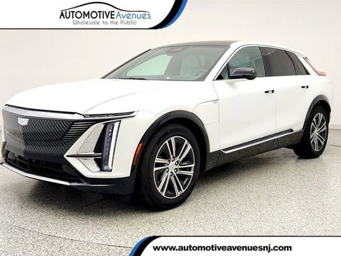 Used 2024 Cadillac Lyriq Luxury image 1