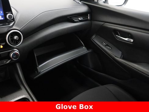 Used 2025 Nissan Sentra SV image 22