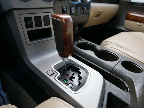 Used 2010 Toyota Tundra Limited image 20