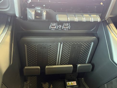 New 2026 RAM 2500 Laramie w/ Night Edition AWD/4WD image 25