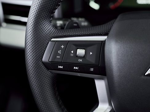 New 2026 Mitsubishi Outlander SE image 37