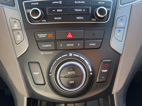 Used 2017 Hyundai Santa Fe Sport FWD image 11