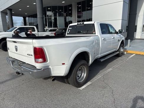 Used 2018 RAM 3500 Laramie Longhorn image 4
