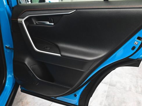 Used 2019 Toyota RAV4 Adventure w/ Advanced Technology Package image 11