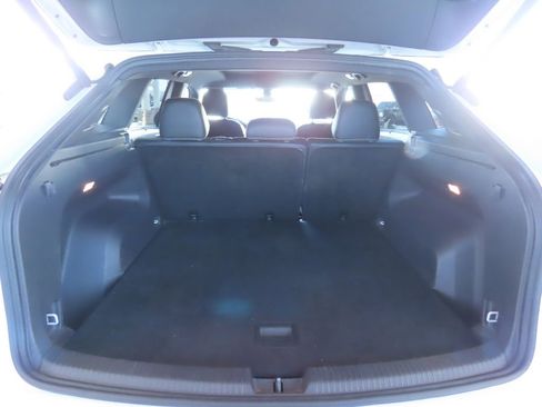 Used 2021 Volkswagen Atlas Cross Sport SEL Premium R-Line image 12