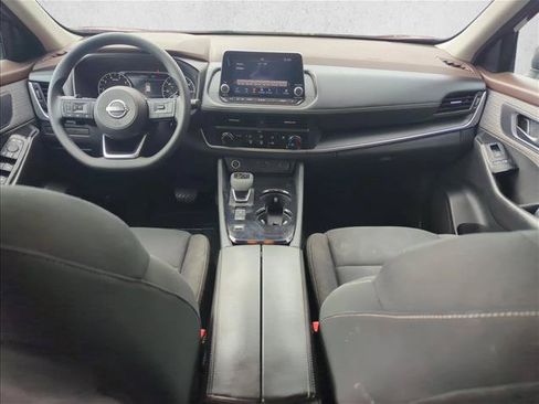 Used 2023 Nissan Rogue S FWD image 20
