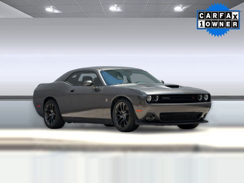 Used 2023 Dodge Challenger R/T Scat Pack RWD image 7