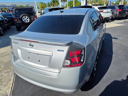 Used 2012 Nissan Sentra 2.0 SR w/ Special Edition Pkg FWD image 7